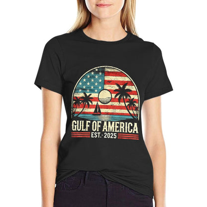 Vintage Gulf Of Us America Retro Sunset Gulf Of Us America T-Shirt