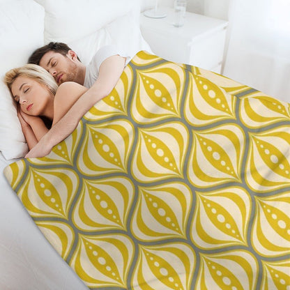 Retro Mid-Century Saucer Pattern in Yellow, Gray, Cream Throw Blanket