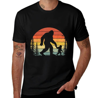 Retro Vintage Bigfoot Dad Fathers Day Father Son Matching  Relaxed-fit T-Shirt