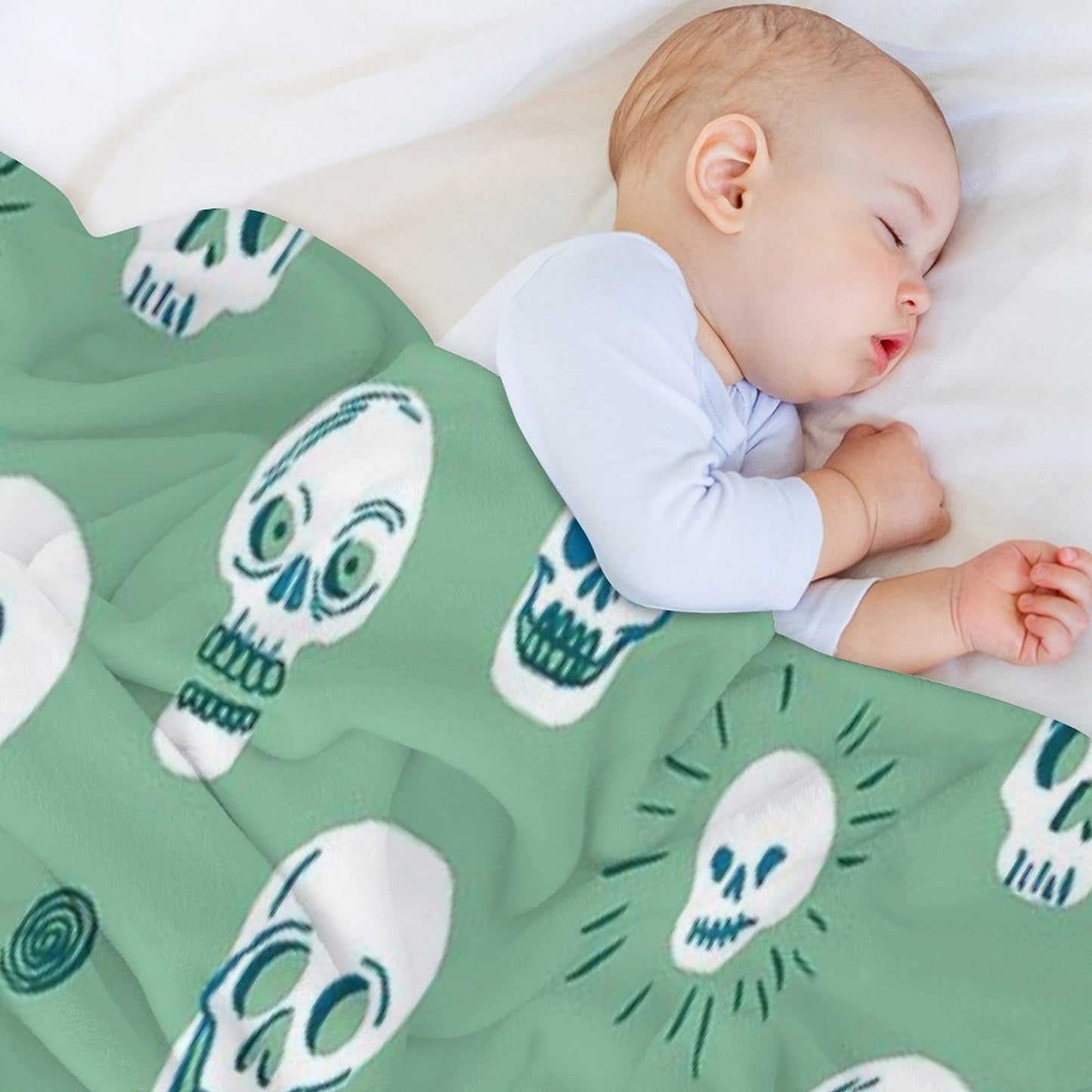 Pattern of Skulls Throw Blanket