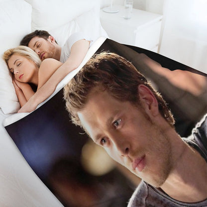 Klaus Mikaelson Throw Blanket