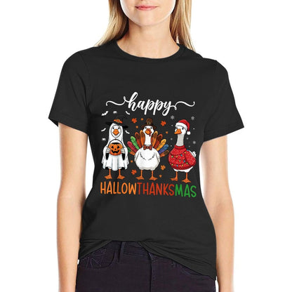 Happy Hallothanksmas Goose Halloween Thanksgiving Christmas  Lightweight T-Shirt