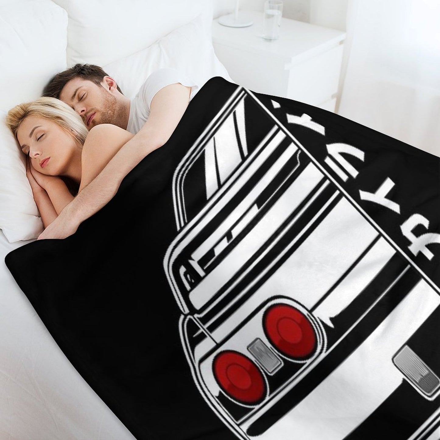 Skyline R32 GTR (White Print) Throw Blanket