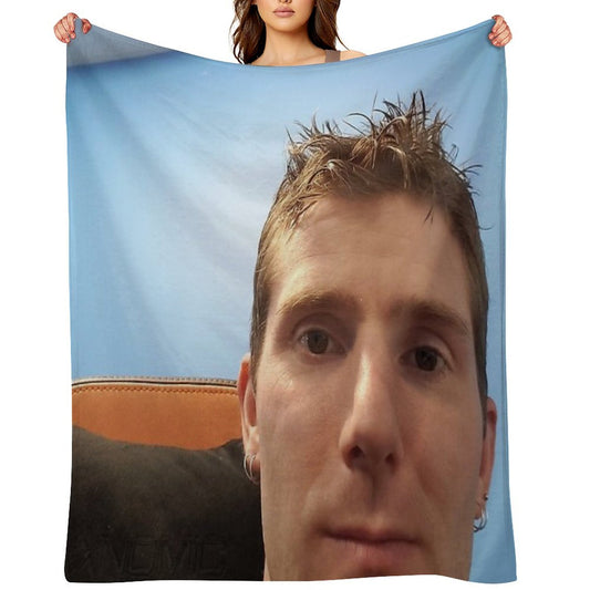 Linus Etch Tips Throw Blanket