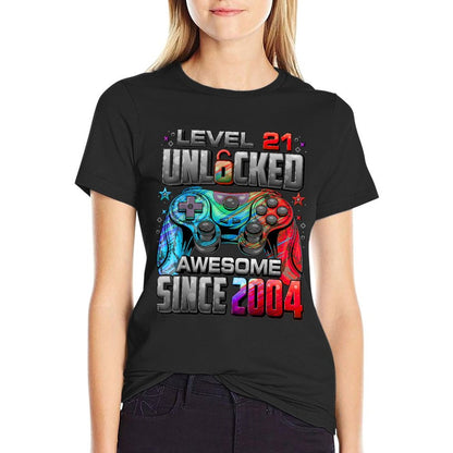 Level 21 Unlocked Awesome Since 2004 21st Birthday Gaming T-Shirt