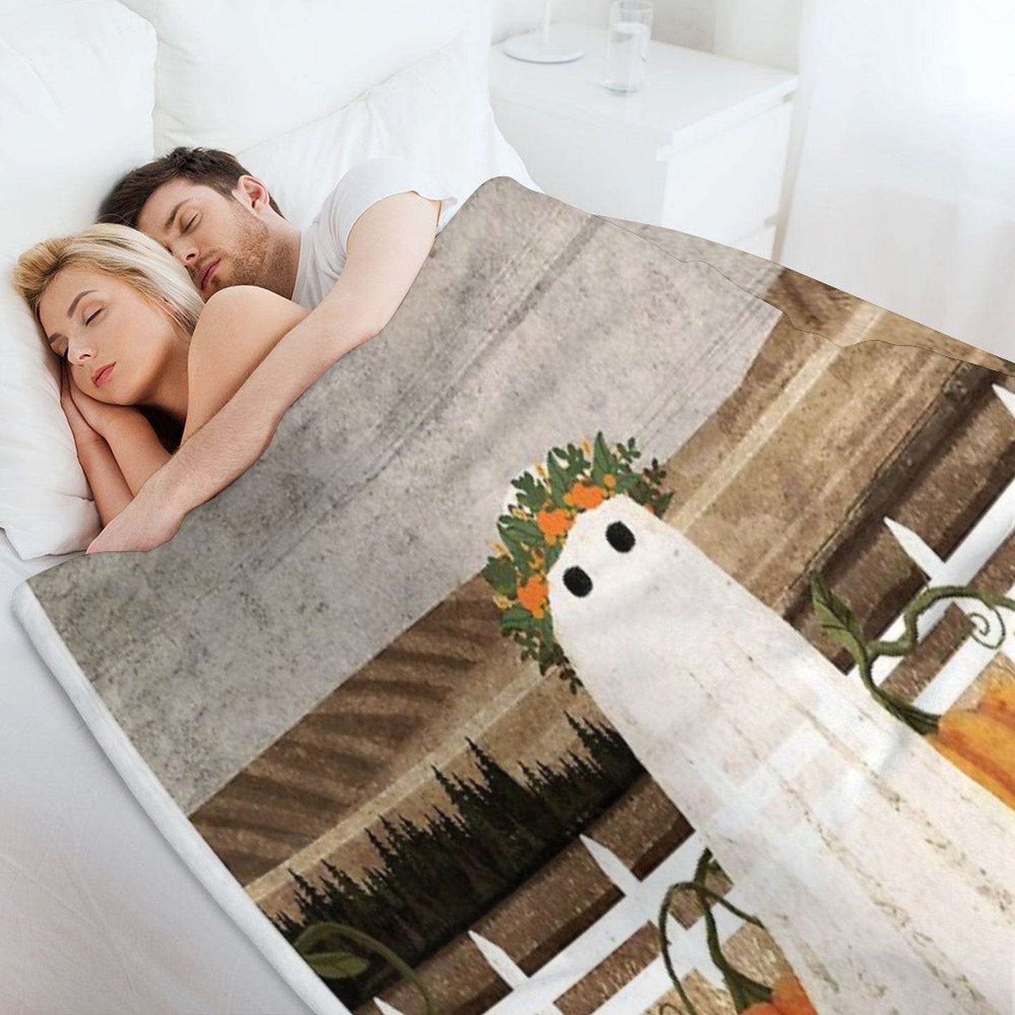 There's A Ghost in The Pumpkins Patch Again... Throw Blanket