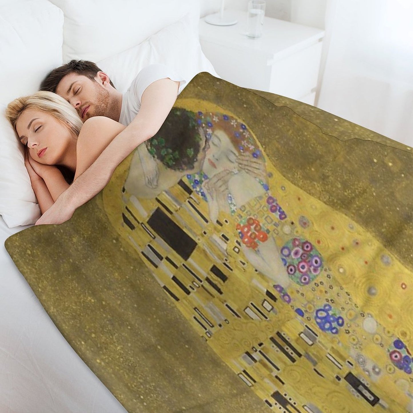 The Kiss - Gustav Klimt Throw Blanket