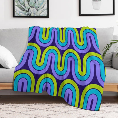 Retro Geometric Gradient Design 841 Throw Blanket