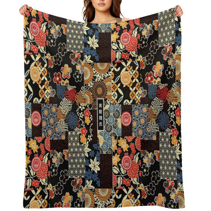 Yiling Wei Kimono [SEAMLESS] Throw Blanket