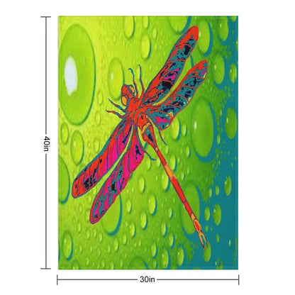 RED DRAGONFLY GREEN DEW PATTERN ART Throw Blanket