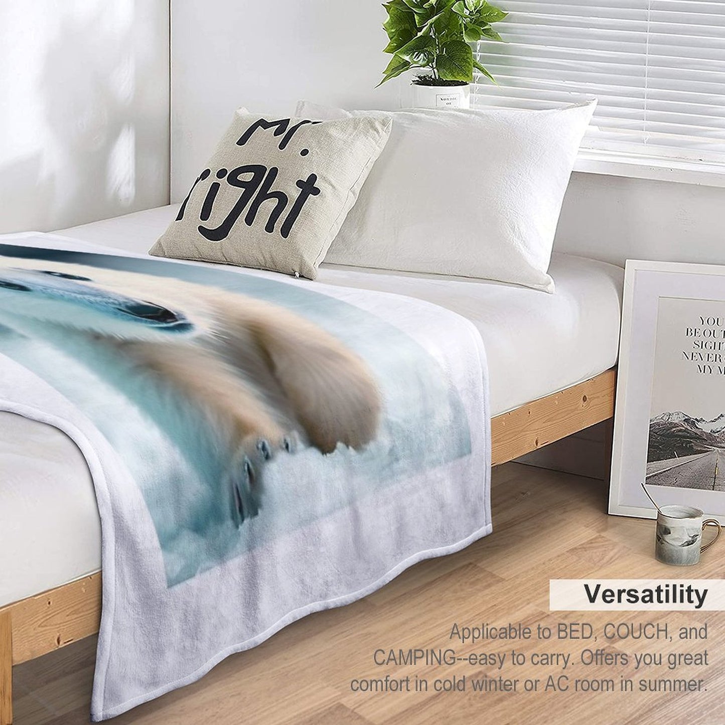 Cute Baby Polar Bear - Cute Baby Animals Throw Blanket