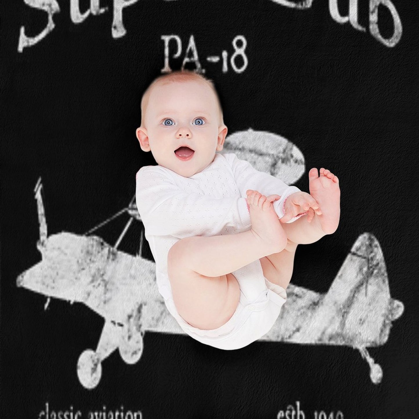 PA-18 Super Cub Airplane Classic Vintage Design Throw Blanket