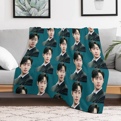 Ahn Hyo-seop - Business Proposal Throw Blanket