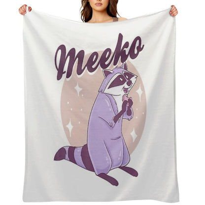 Lovely Cute Animal Is Eating in The Funny Mood Throw Blanket