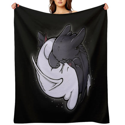 Toothless And Light Fury Hugging Throw Blanket