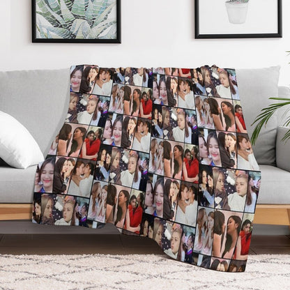 Freenbecky Mumu Throw Blanket
