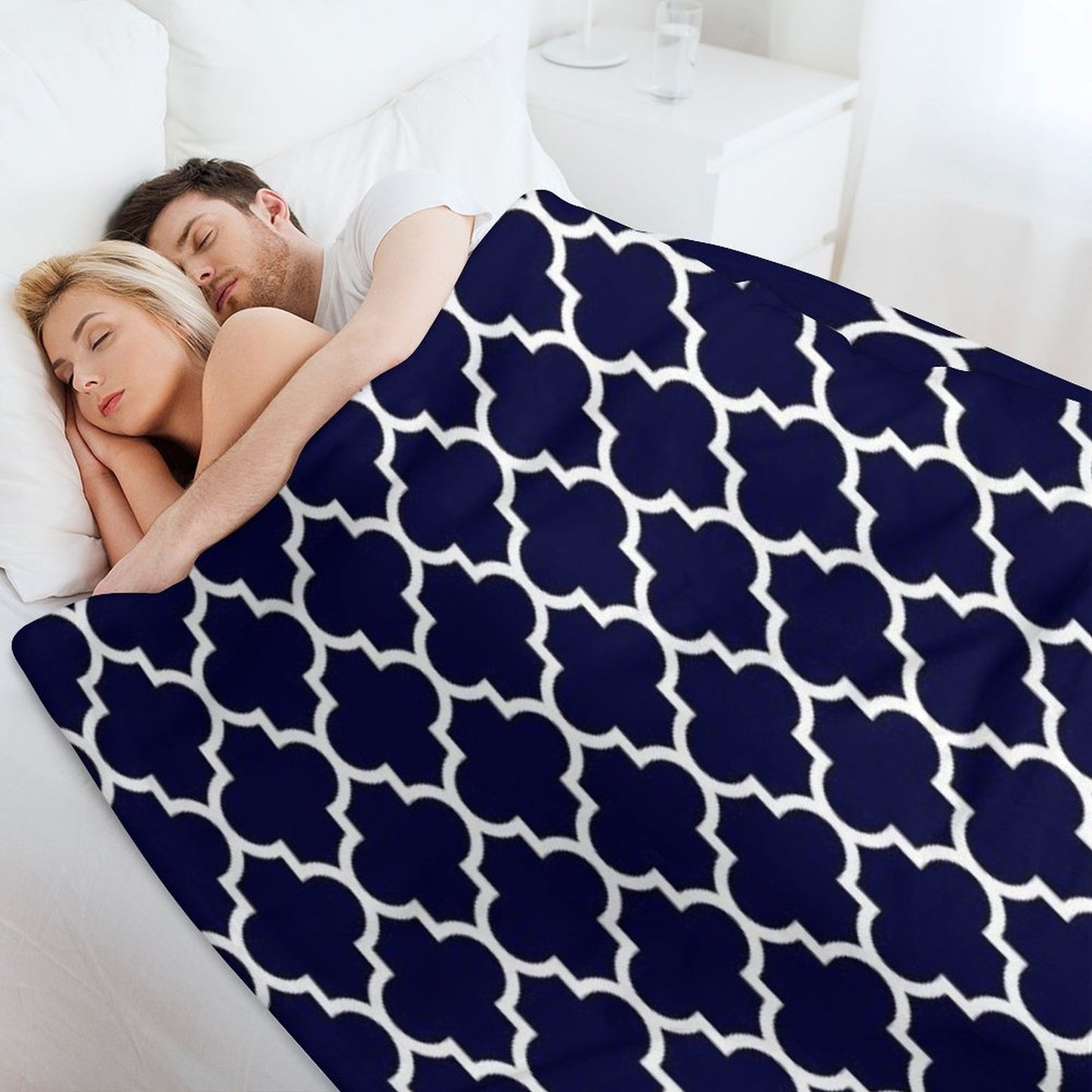 Navy Blue Quatrefoil Pattern Throw Blanket
