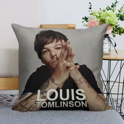 Gadjah New Tomlinson Walls American Tour 2020 Linen Throw Pillow Cover
