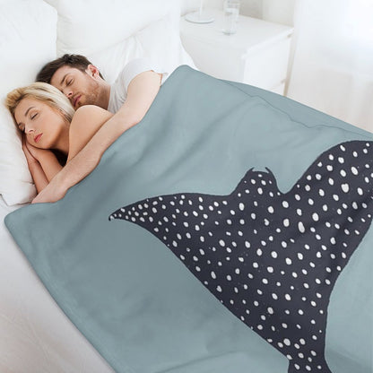 Stingray Fish Illustration Throw Blanket