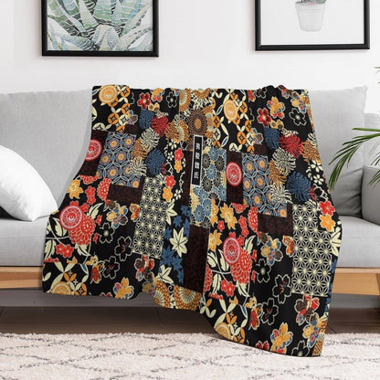 Yiling Wei Kimono [SEAMLESS] Throw Blanket