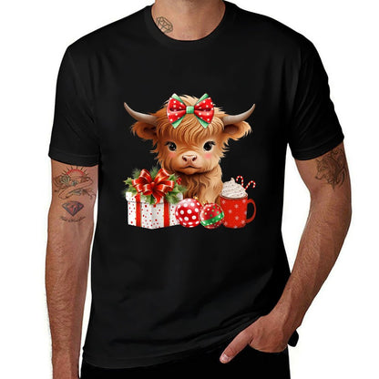 Cute Baby Highland Cow Merry Christmas Farmer Cow Xmas  Heathered Texture T-Shirt
