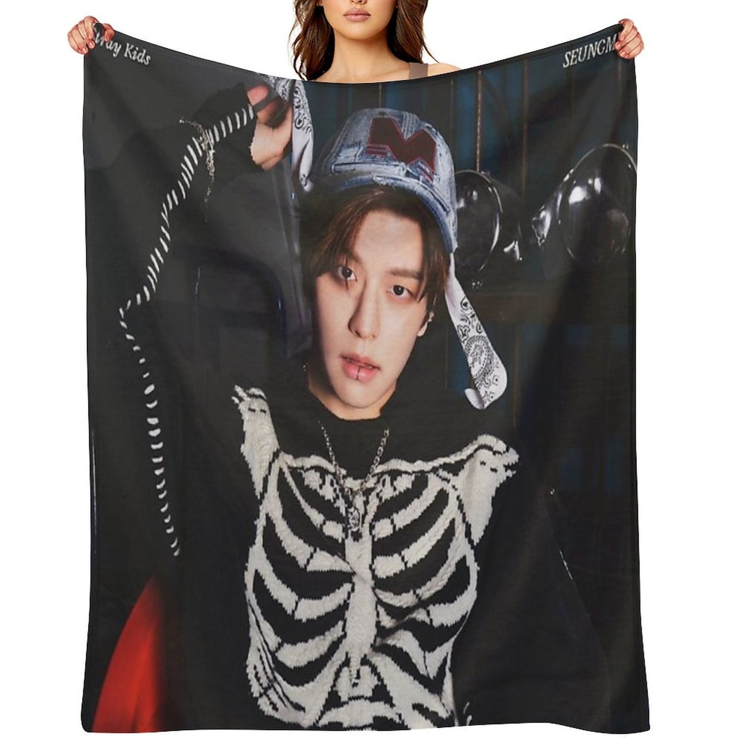 STRAY KIDS SEUNGMIN Throw Blanket