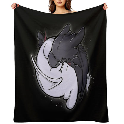 Toothless And Light Fury Hugging Throw Blanket