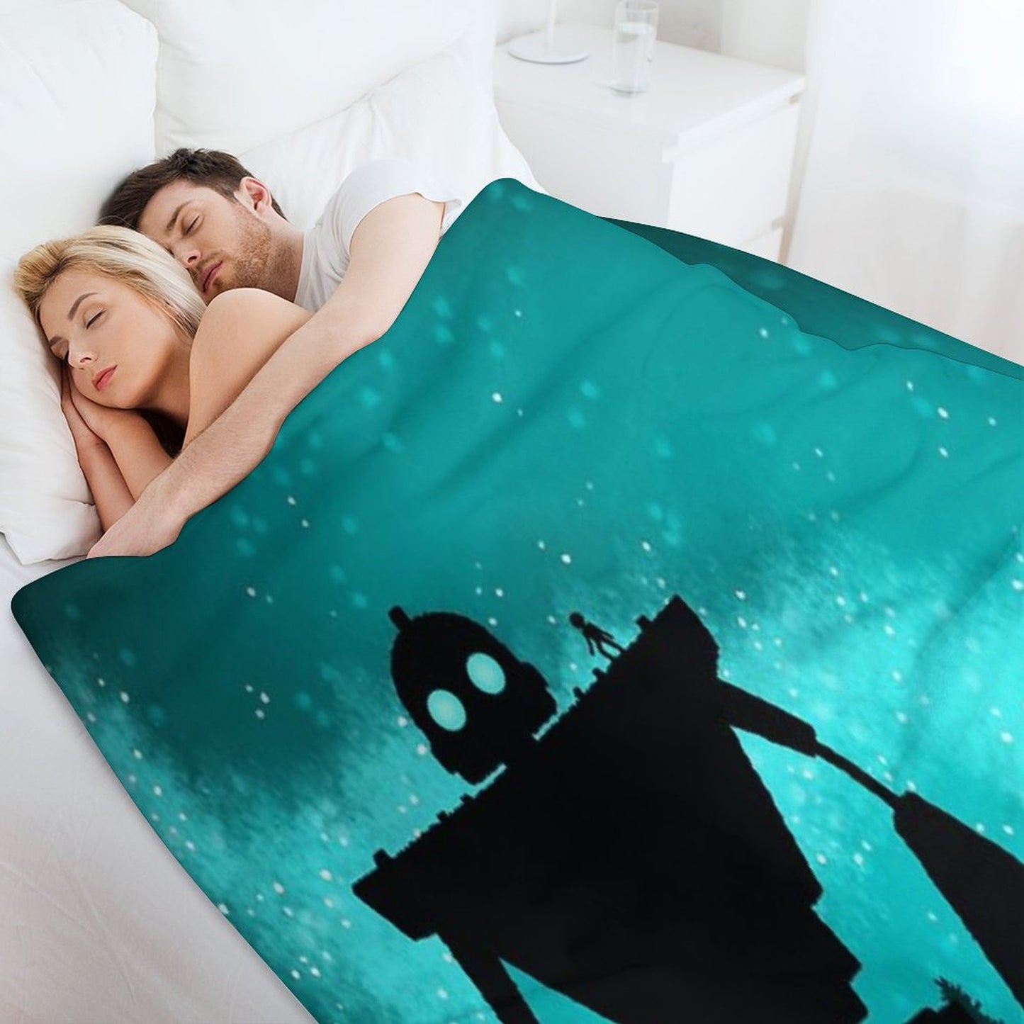 IRON GIANT Throw Blanket