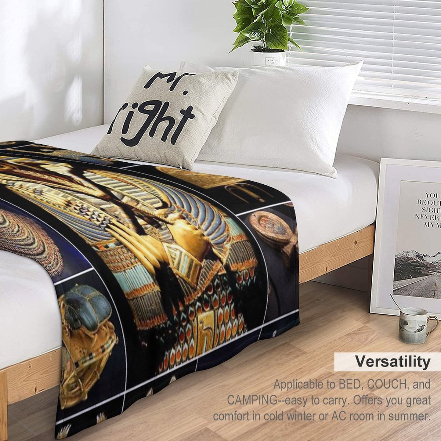 King Tutankhamun Artifacts Throw Blanket