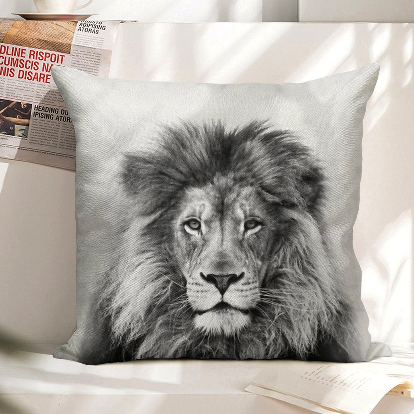 Lion Linen Throw Pillow Cover