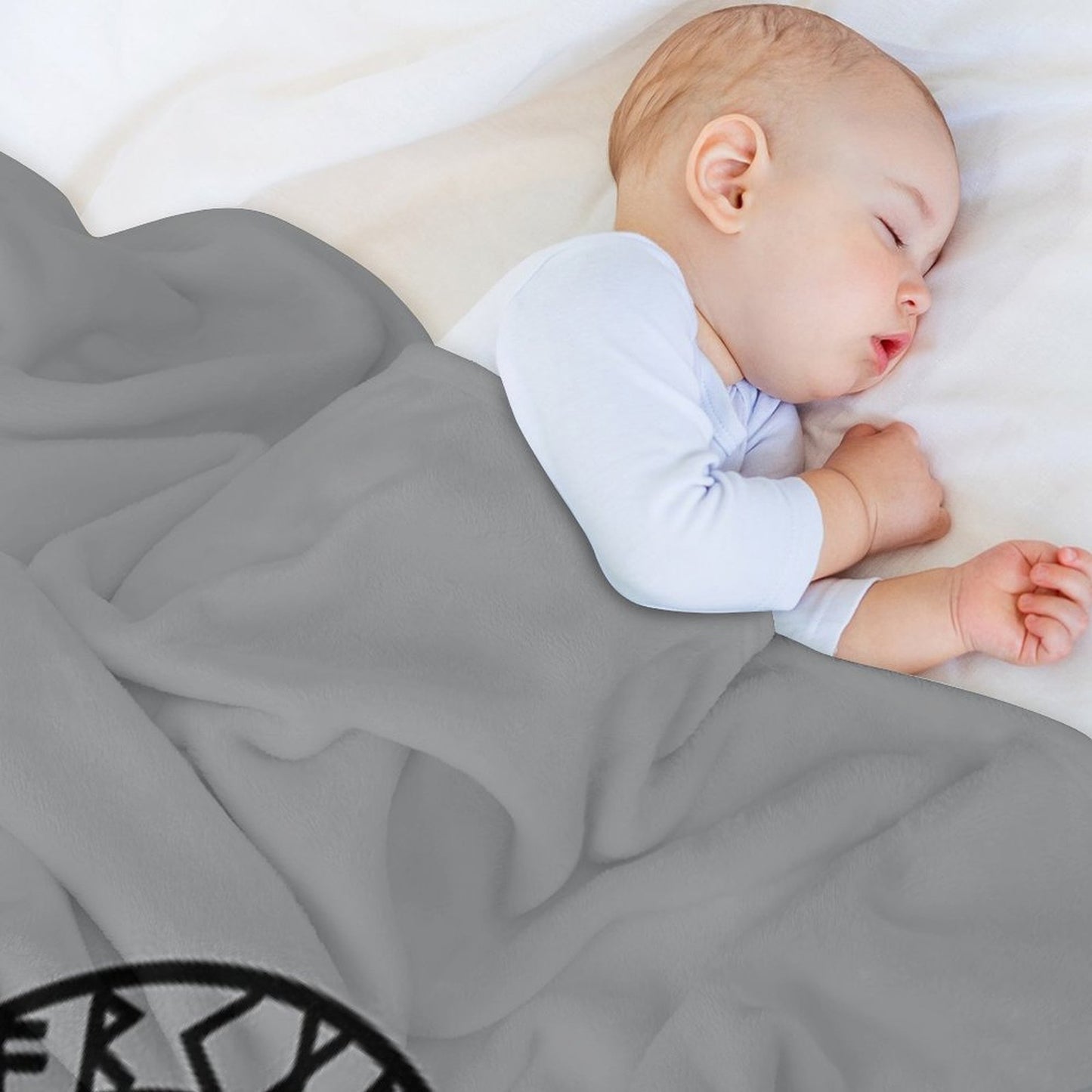 Vegvisir - Futhark - Runes - Navigator - Vikings Throw Blanket