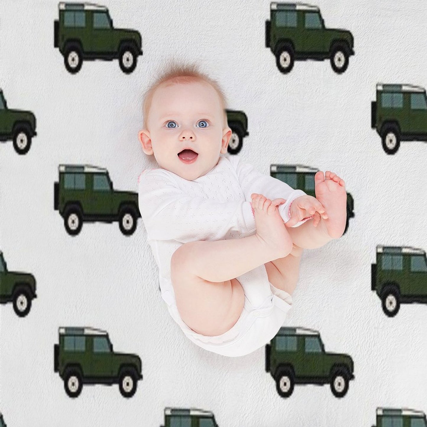 Defender SUV - British Racing Green Throw Blanket