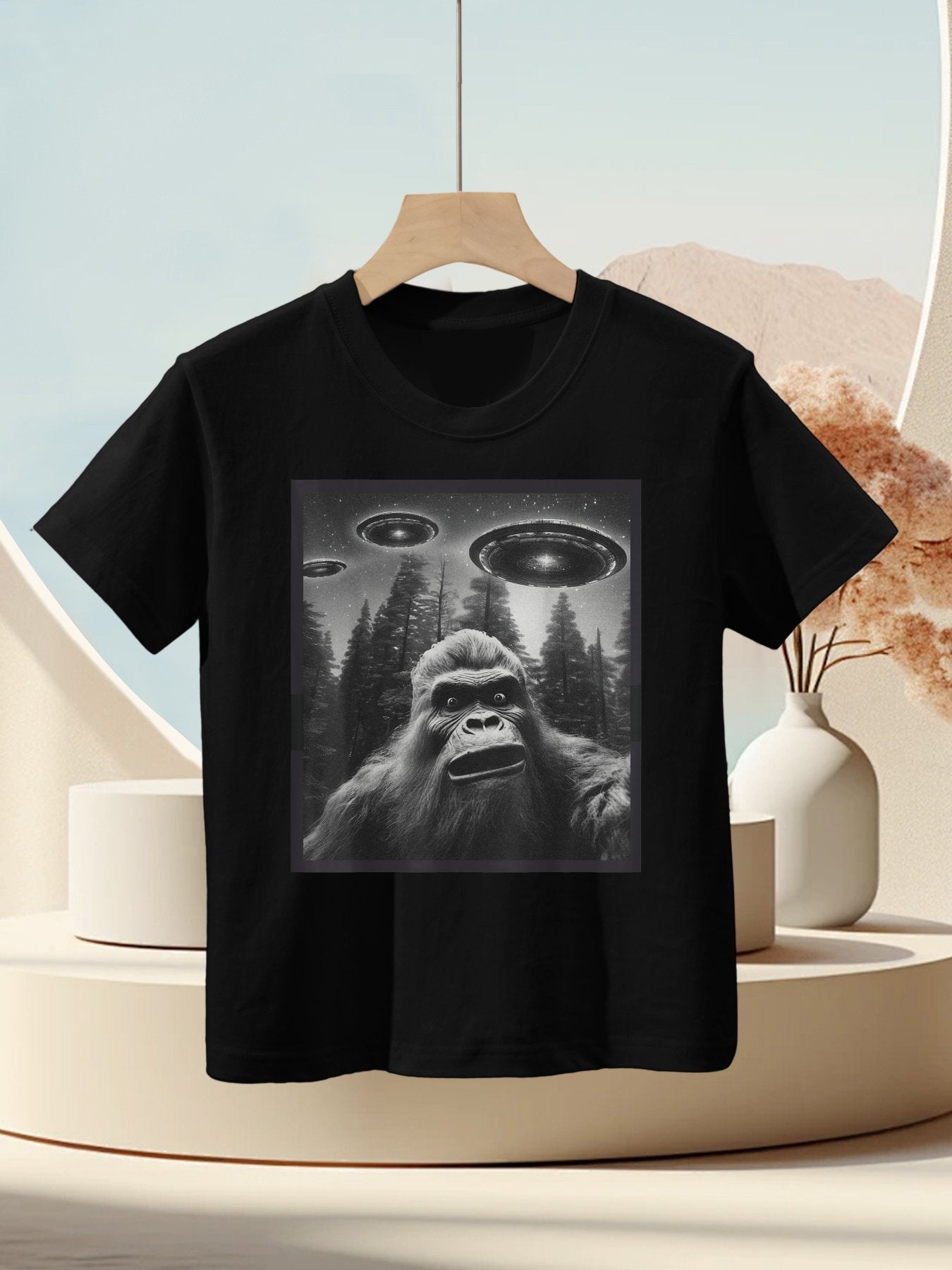 CAT Funny Graphic For Men Women Bigfoot Sasquatch Alien UFO Kids T-Shirt