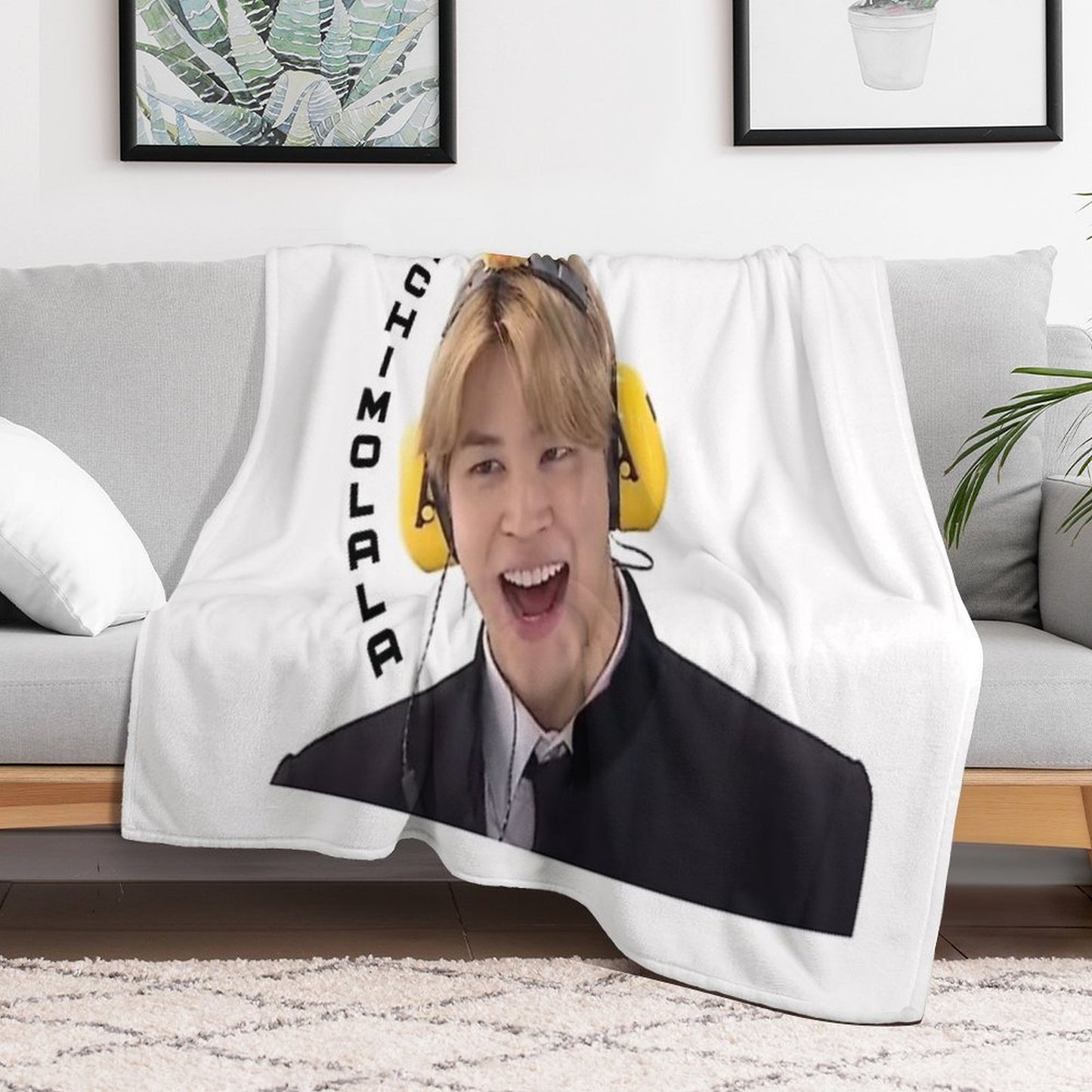 Lachimolala Throw Blanket