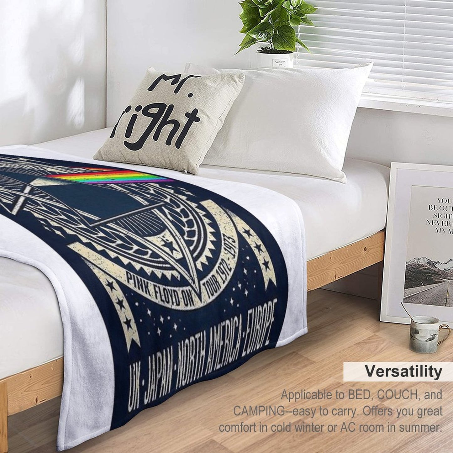 Tour Musical - The Drack Side Of The Moon Poster Throw Blanket