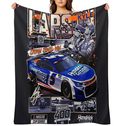 Kyle Larson Throw Blanket
