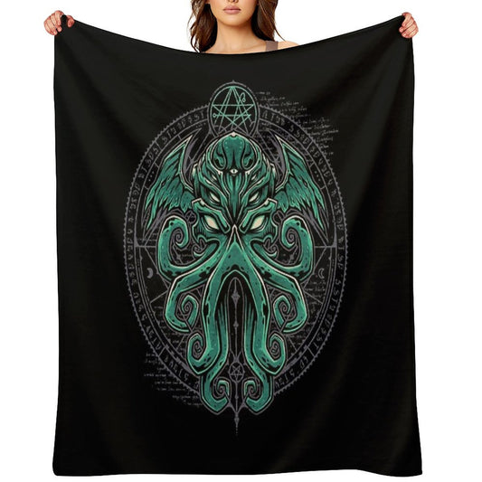 Great Cthulhu Throw Blanket