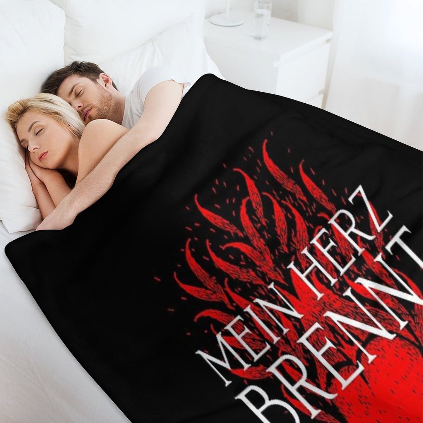 Mein Herz Brennt Throw Blanket