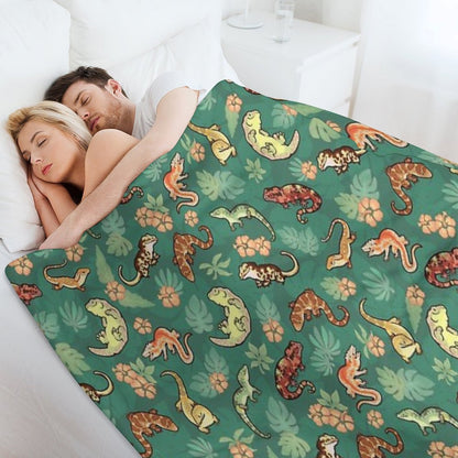 Gecko Family in Green Throw Blanket