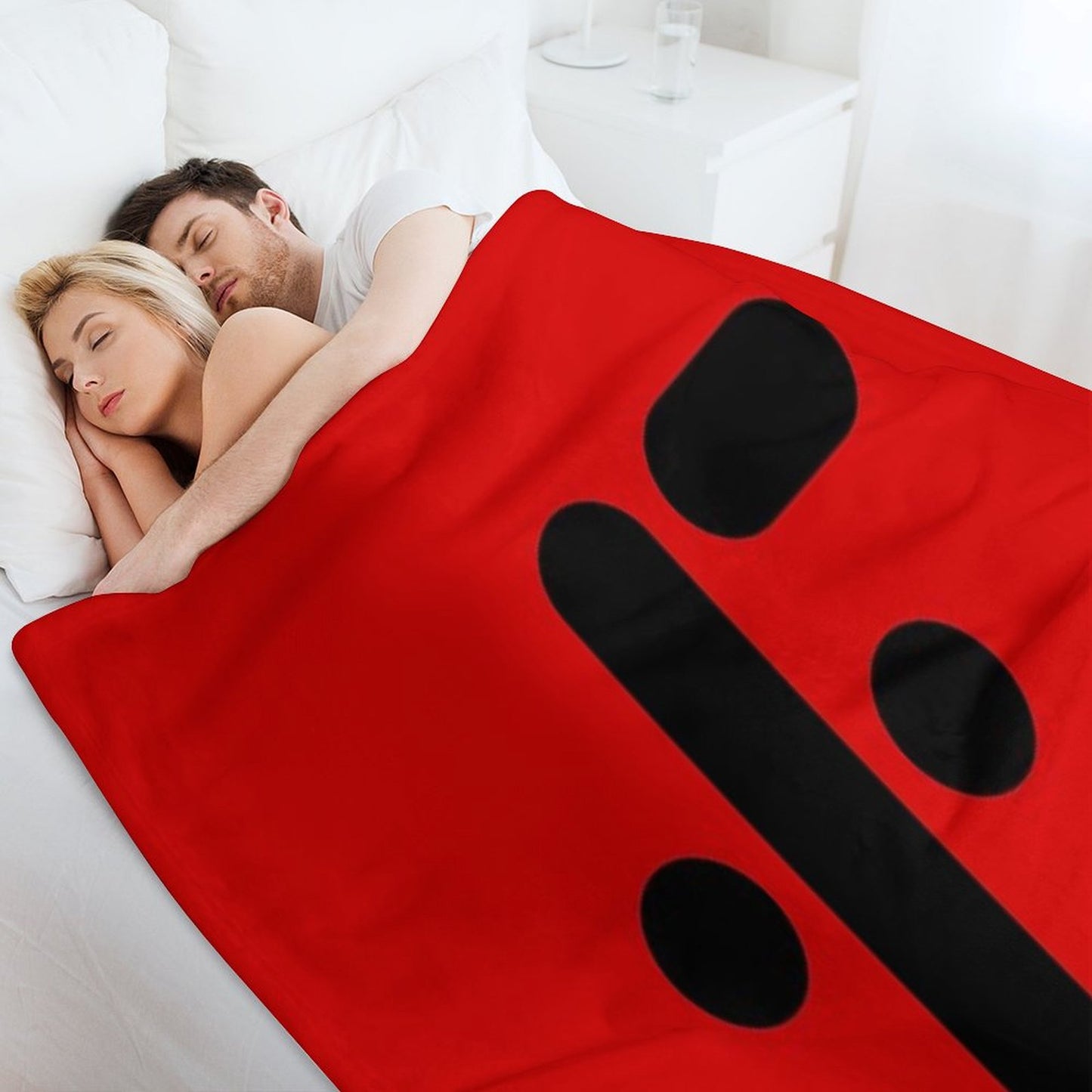 V The Visitors Insignia Throw Blanket