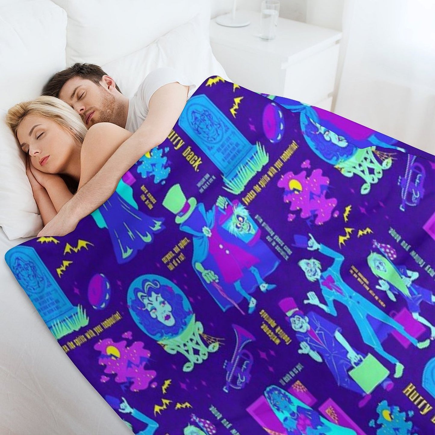 Happy Haunts. Throw Blanket