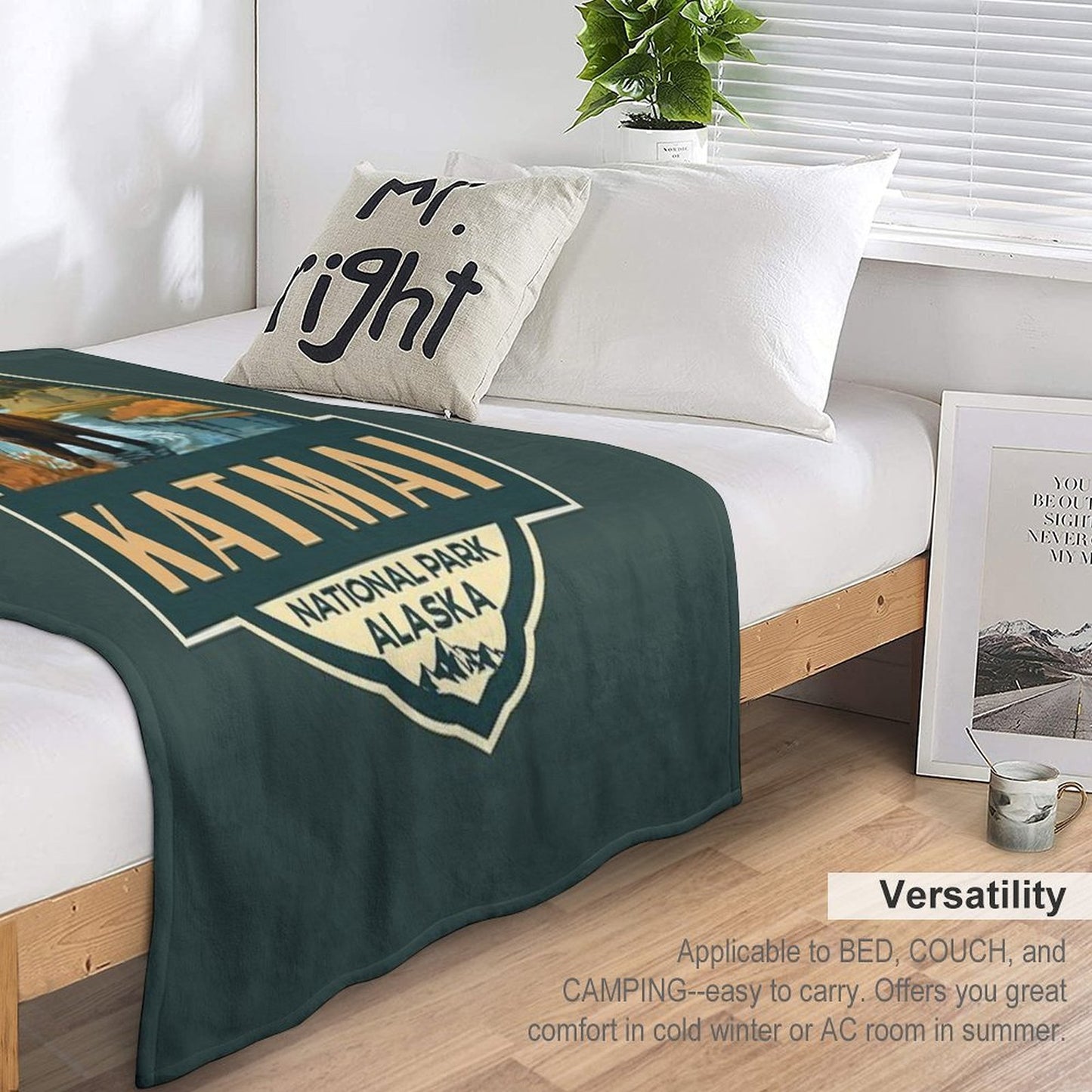 Katmai National Park Illustration Retro Badge Throw Blanket