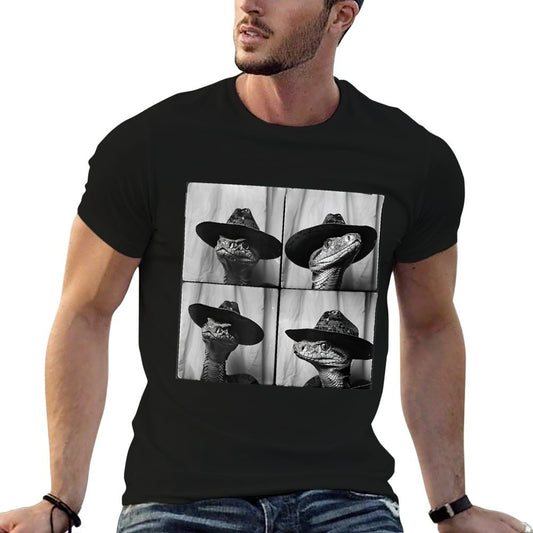 Snake In Cowboy Hat Funny Animal Photobooth Snake Owner T-Shirt