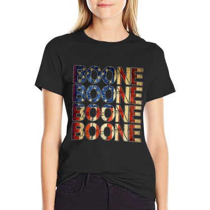Boone Family Name I Love Boone Personalized Vintage  Versatile T-Shirt