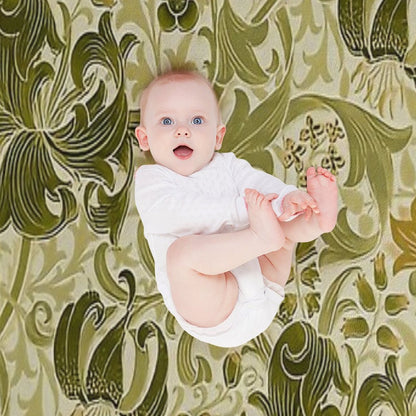 William Morris - Honeysucklea 'No,02. Throw Blanket