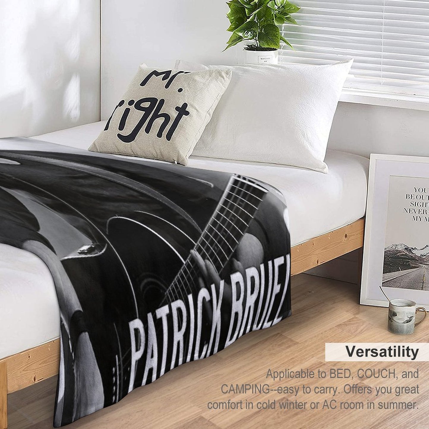 Thighaag Patrick Bruel Show Tour TOURNEE En ACOUSTIQUE 2022 Throw Blanket