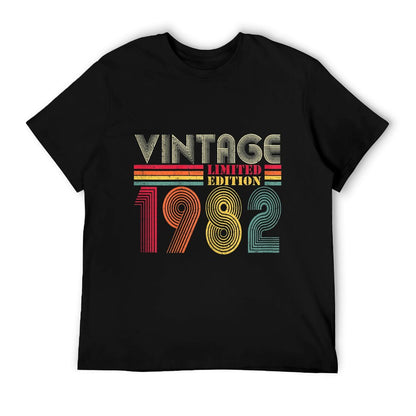 Womens Vintage 1982 40th Birthday Gift Men Women 40 Years Old  Soft T-Shirt