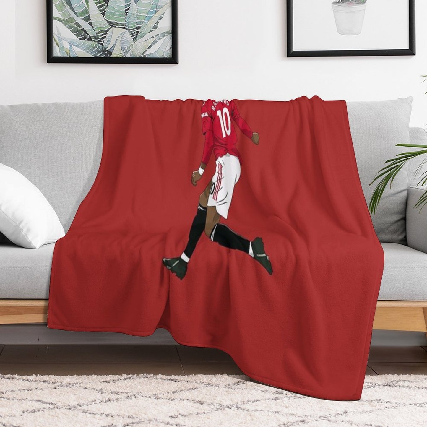 Marcus Rashford Header Throw Blanket