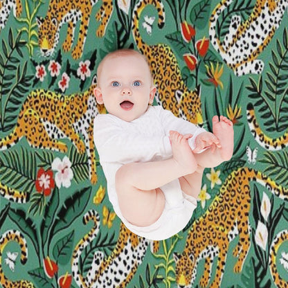 Dancing Jaguar Jungle - Green Throw Blanket