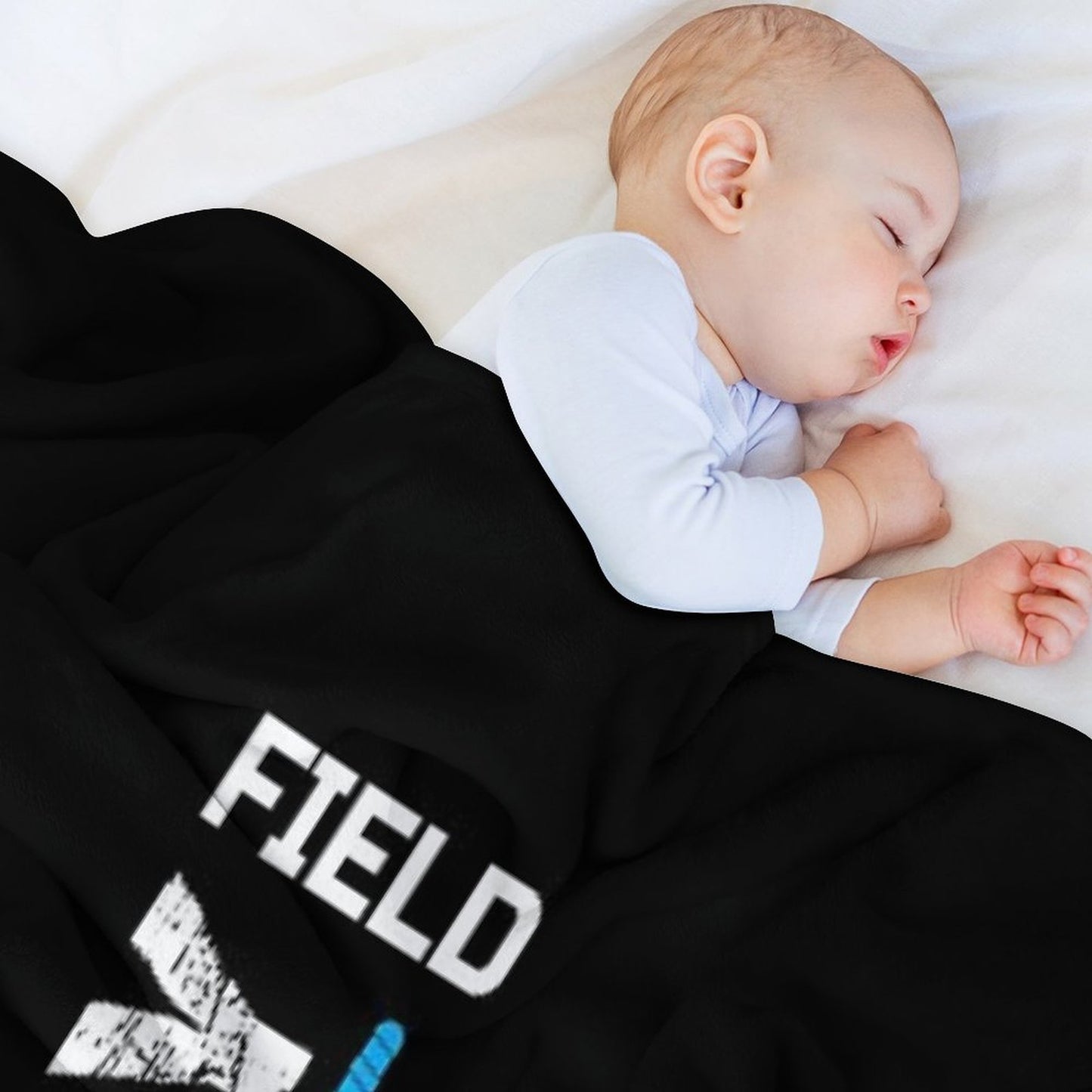 Field Hockey Gift, Field Hockey For Girls, Field Hockey Shirt For Boys Throw Blanket